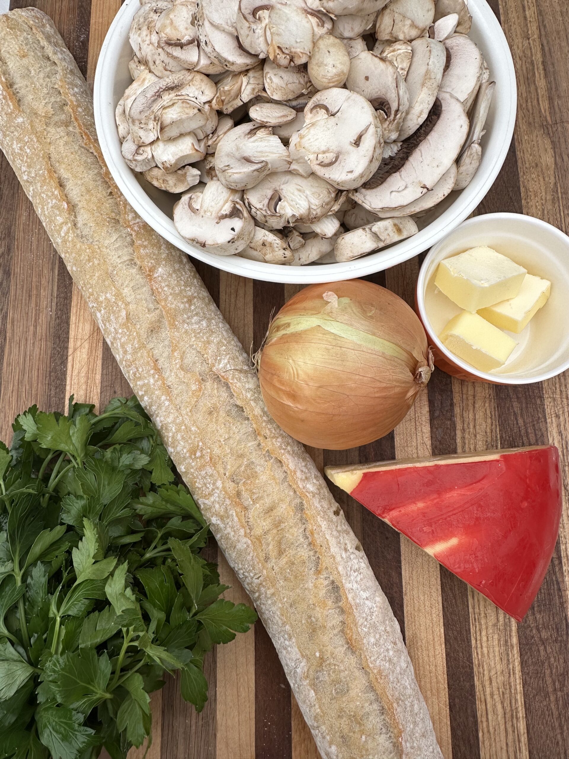 Polish Zapiekanka ingredients